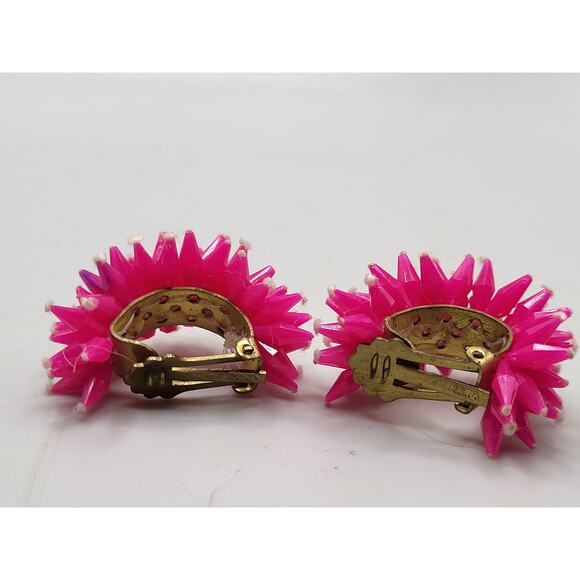 Vintage Austria Hot Pink Plastic Spike Bead Clip On Earrings 1950s - Picture 5 of 9
